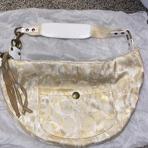 Vintage coach saddle bag mint condition!